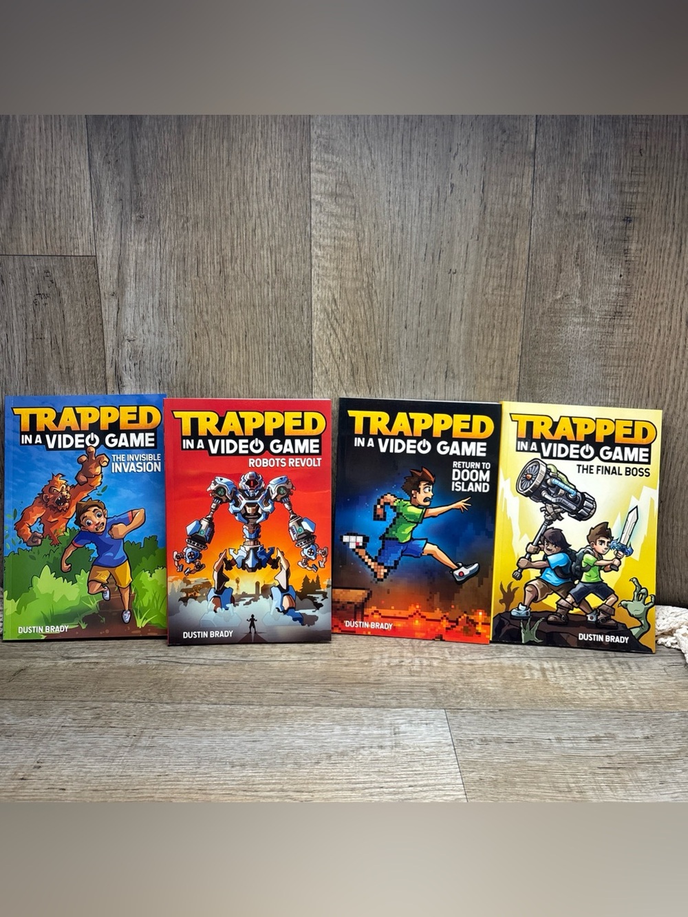 Trapped In A Video Game Volume 2-5 Soft cover Good Preowned